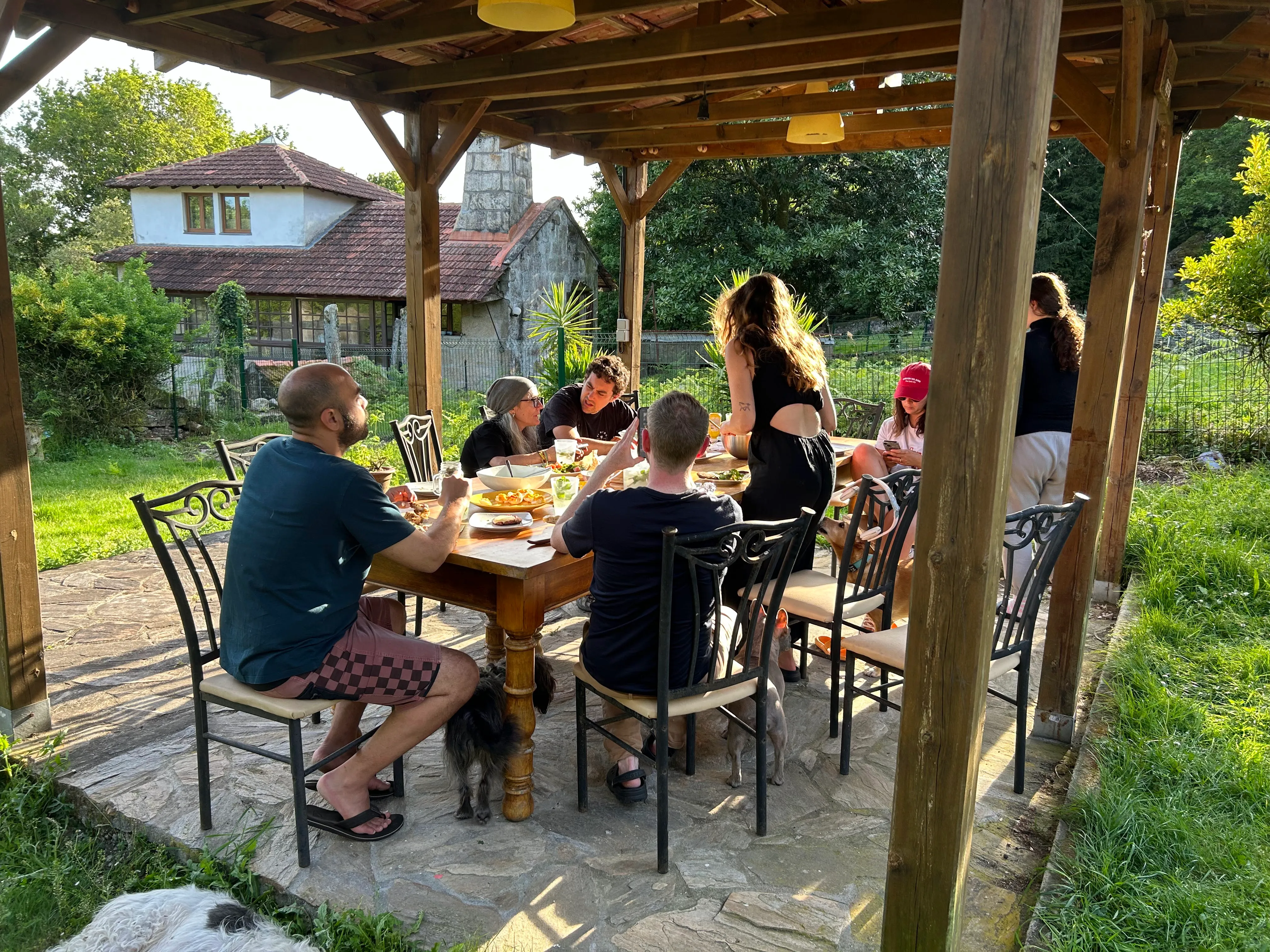 Eating together under the pergola